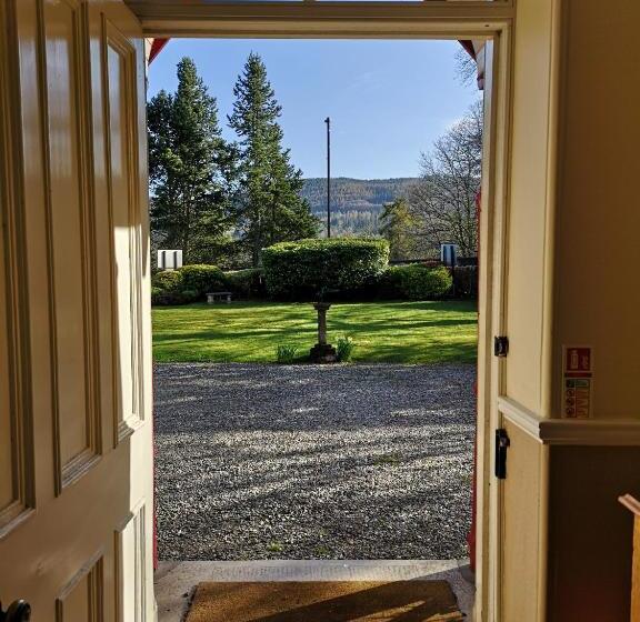 بنسيون Annslea Guest House