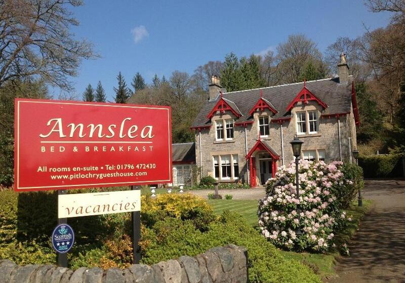 بنسيون Annslea Guest House