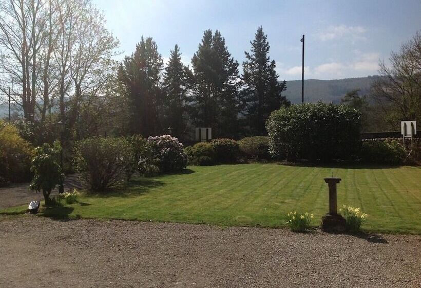 بنسيون Annslea Guest House