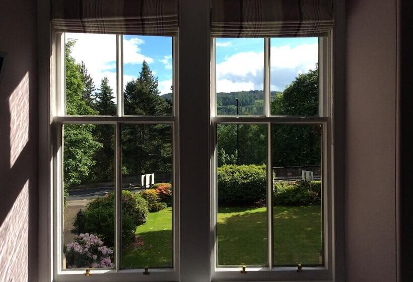 بنسيون Annslea Guest House
