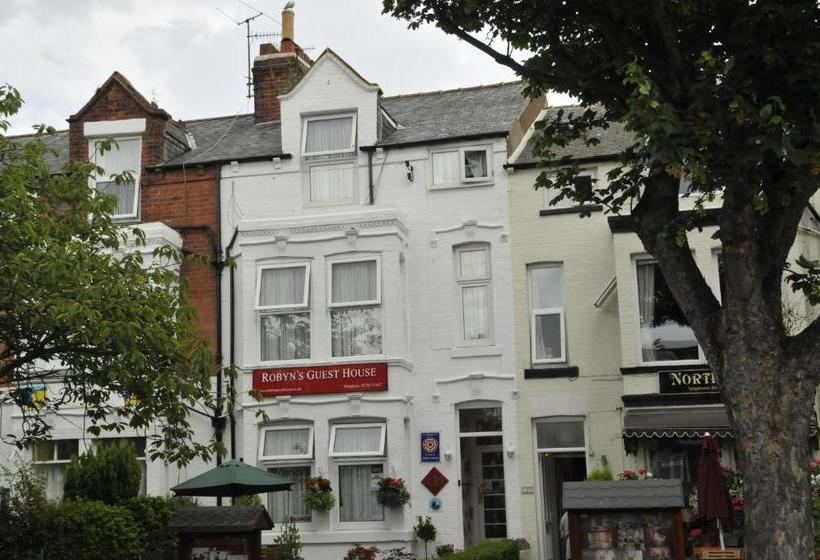 بنسيون Robyn's Guest House