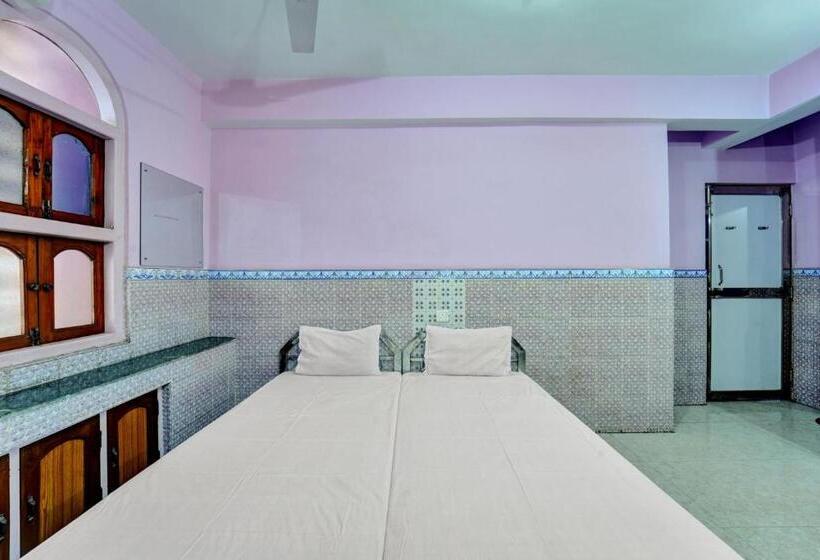 Hotel O Guru Nanak Residency