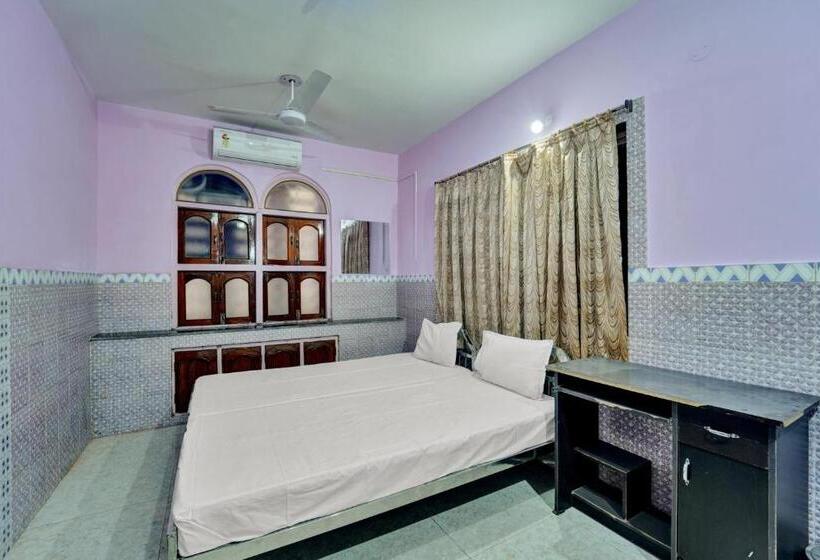 Hotel O Guru Nanak Residency