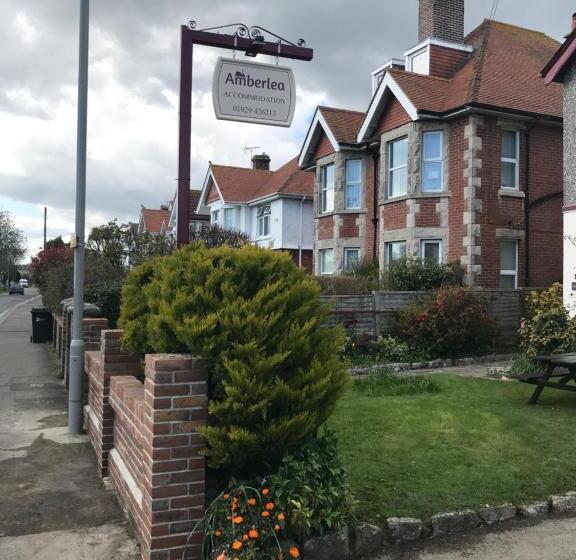 مبيت وإفطار Amberlea Guest House