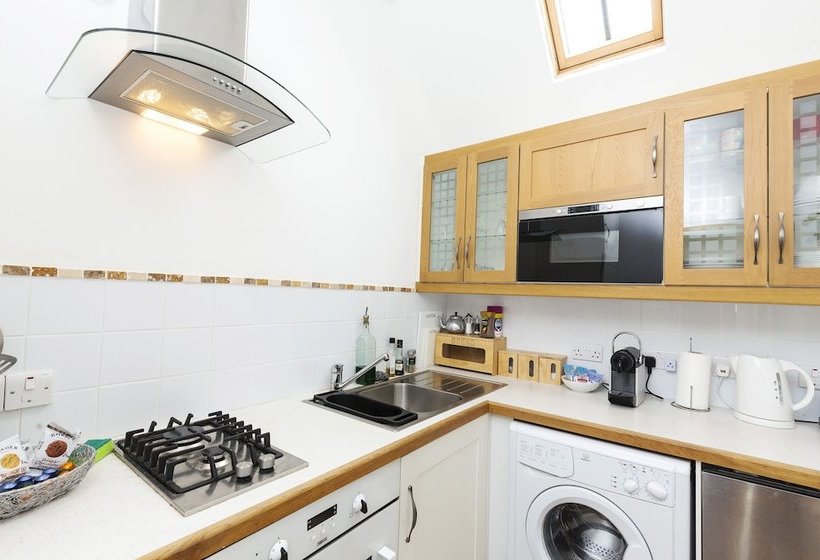 مبيت وإفطار The Old Vicarage