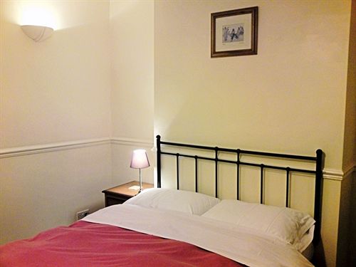 צימר Crestwell House