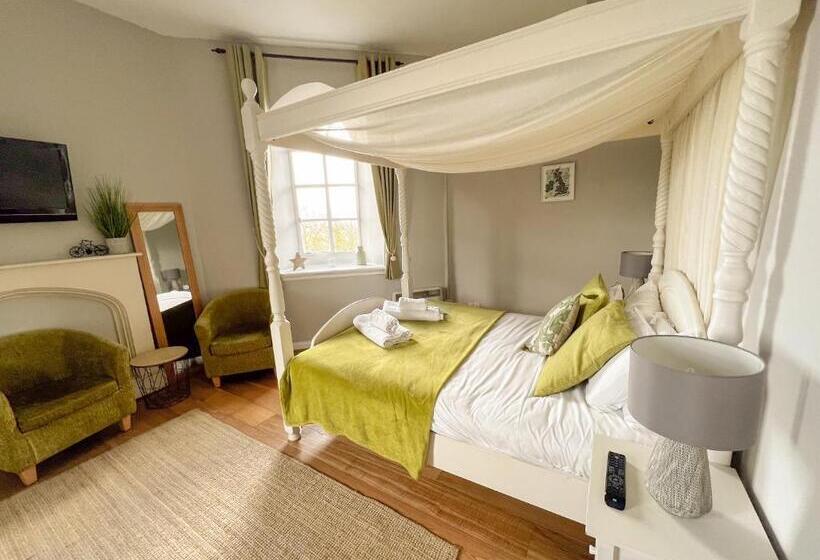 ホテル Castle At Edgehill