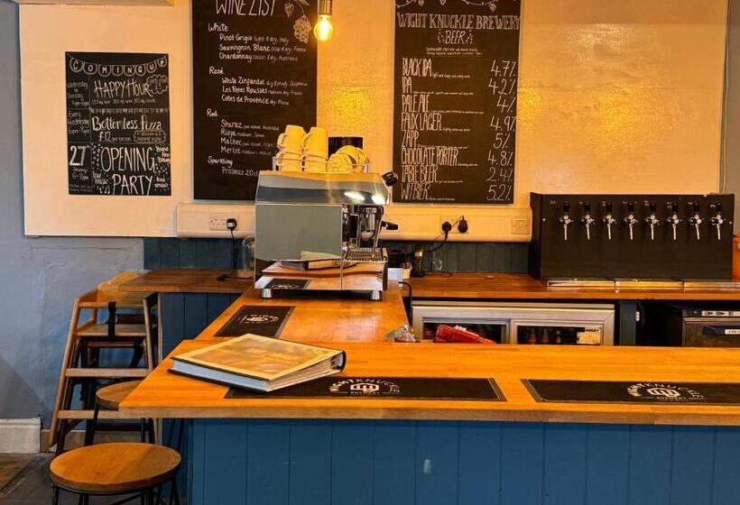 ホテル The Pilot Boat Inn, Isle Of Wight
