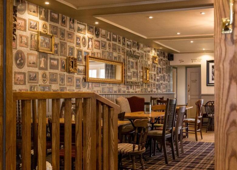 فندق The White Lion Inn