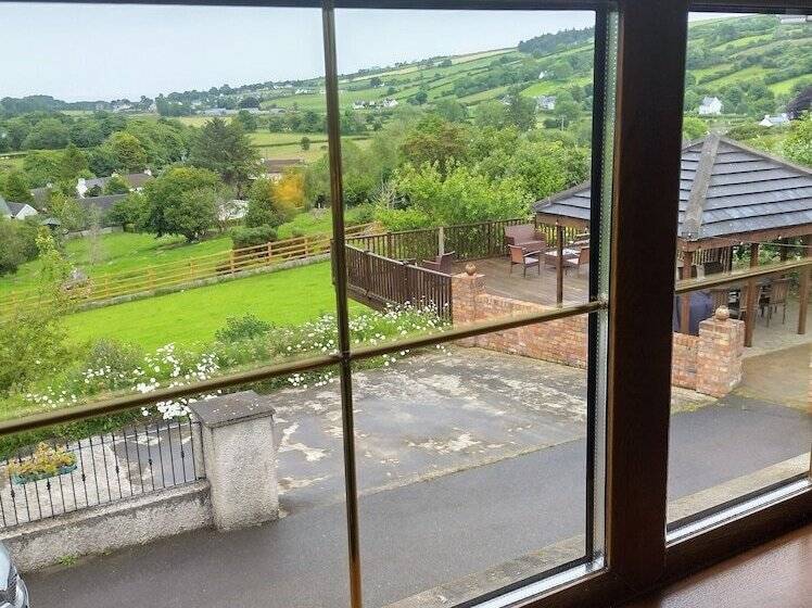 פנסיון Glenn Eireann House