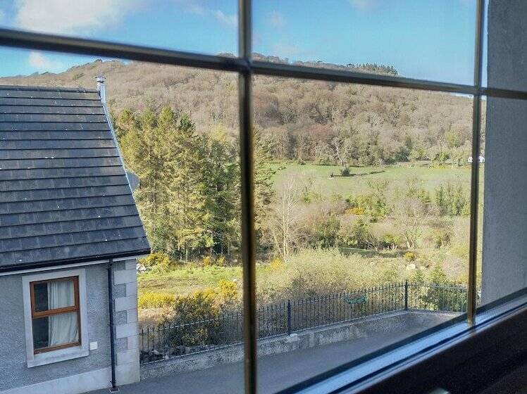 פנסיון Glenn Eireann House