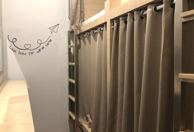 The Packer Lodge   Hostel