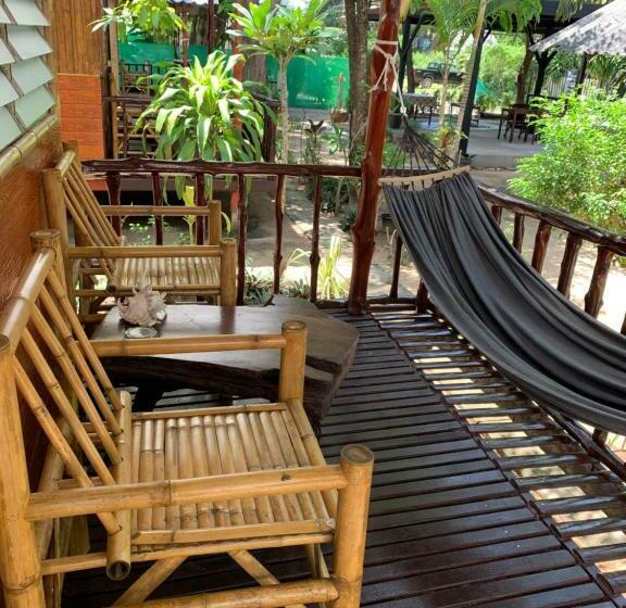 膳宿费 Montra Long Beach Bungalows