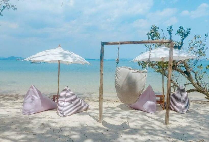 Пансион Minnie Seaview Resort