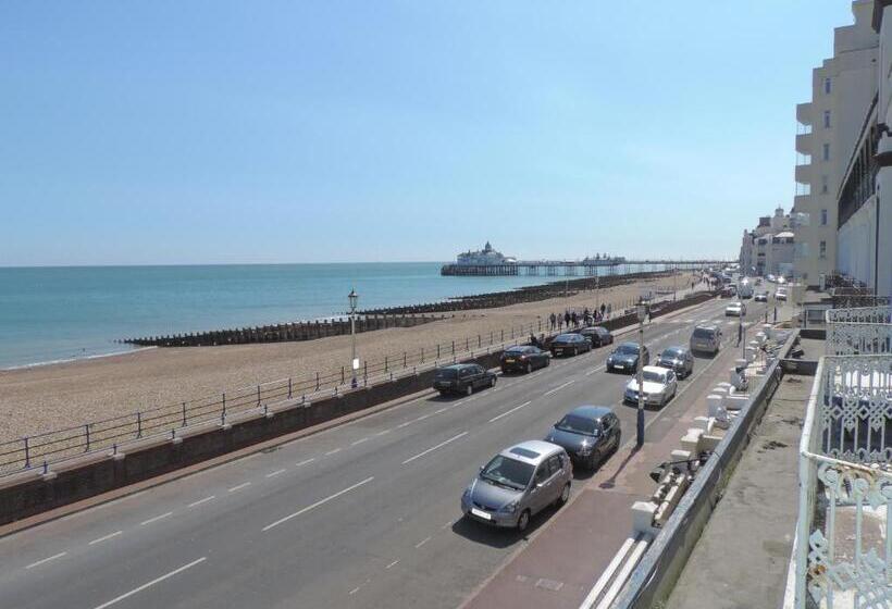 ベッドアンドブレックファースト Beach Front Guest House