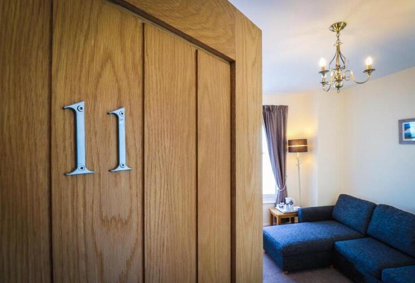 ベッドアンドブレックファースト Beach Front Guest House