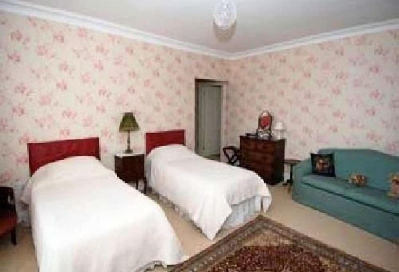 مبيت وإفطار East Horton Farmhouse
