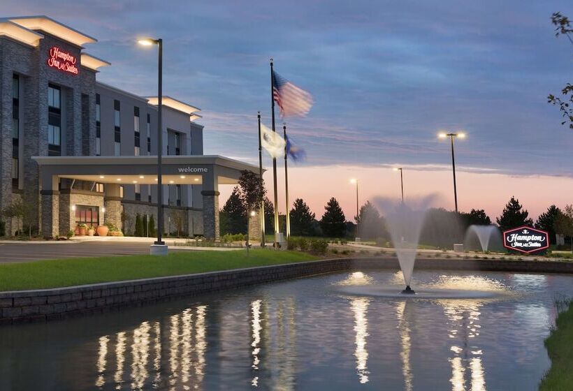 فندق Hampton Inn & Suites Kenosha