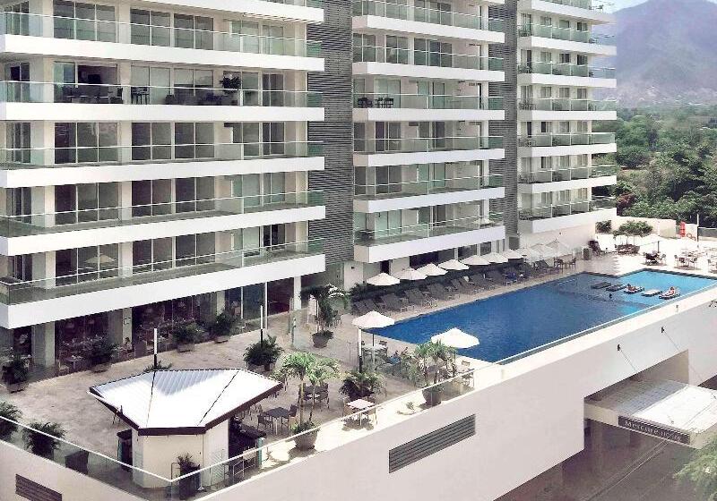 هتل Mercure Santa Marta Emile