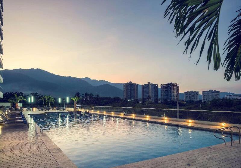 هتل Mercure Santa Marta Emile