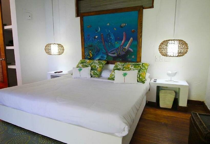 هتل On Vacation Acantilado De La Tierra