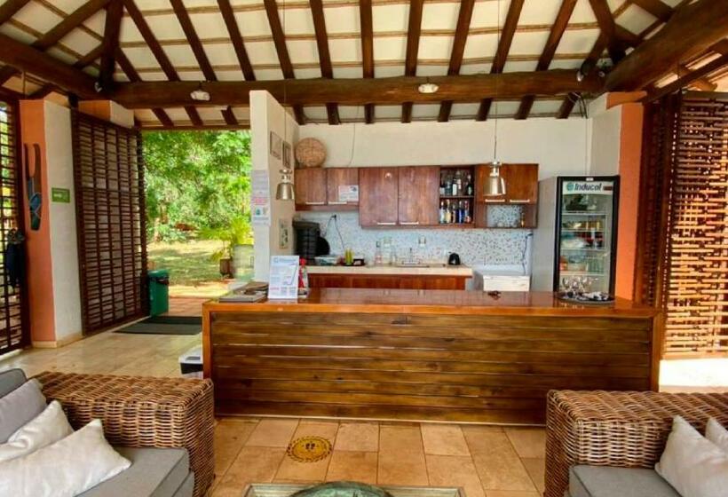 هتل On Vacation Acantilado De La Tierra