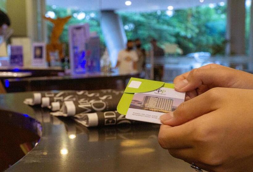 هتل Primebiz  Cikarang