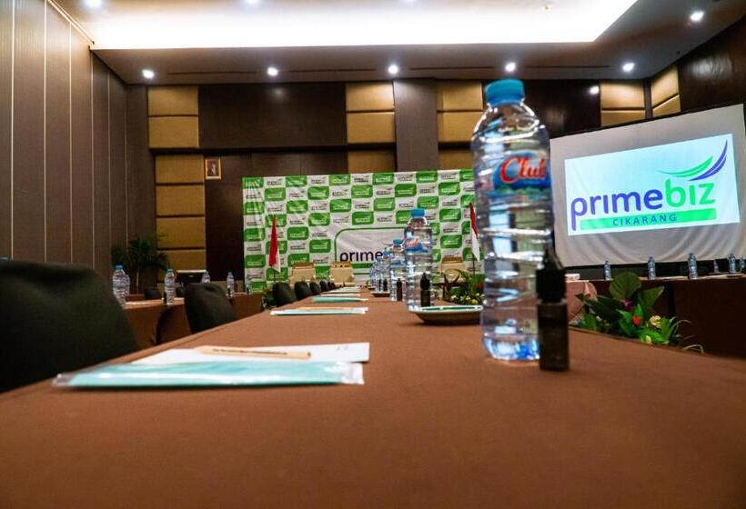 هتل Primebiz  Cikarang
