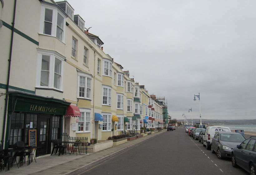 פנסיון Seasons Guest House