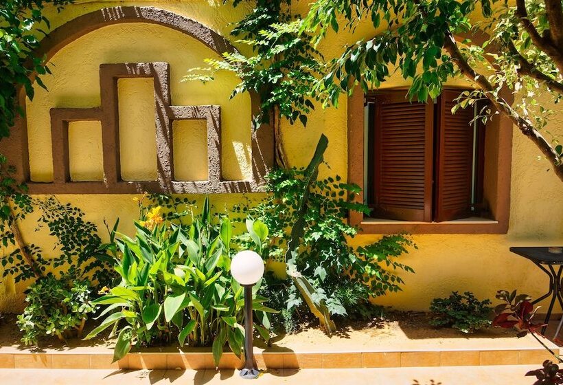 فندق Fotula Studios