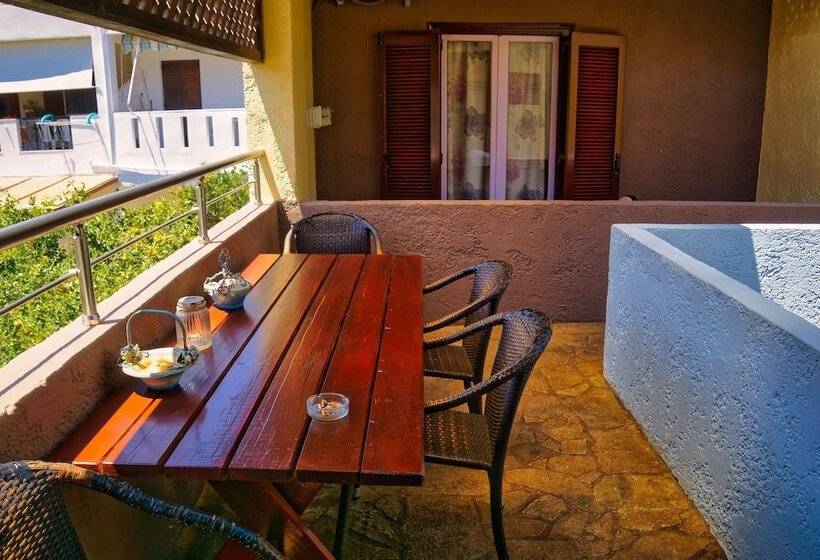 فندق Fotula Studios