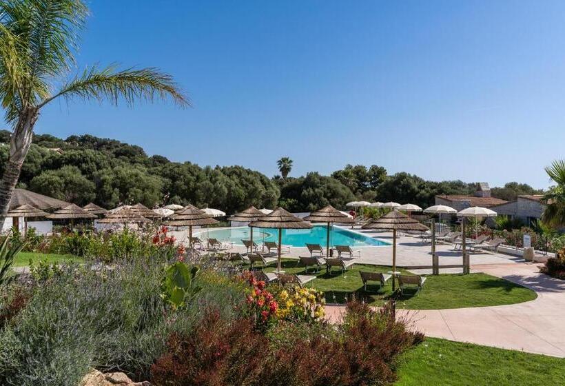 호텔 Cala Sinzias Resort
