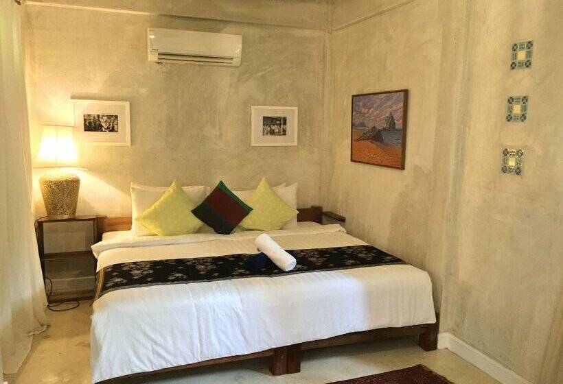 هتل Panji Panji Tropical Wooden Home