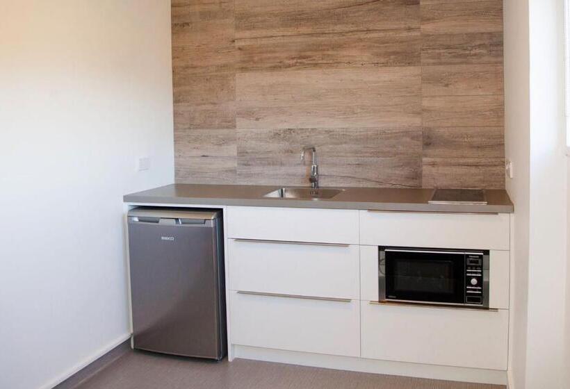 مُتل Aria On Bank