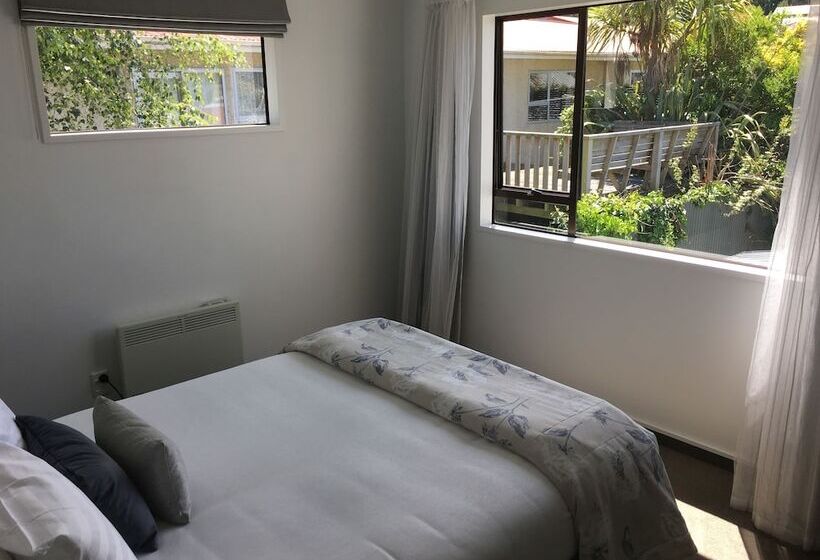 مُتل Aria On Bank