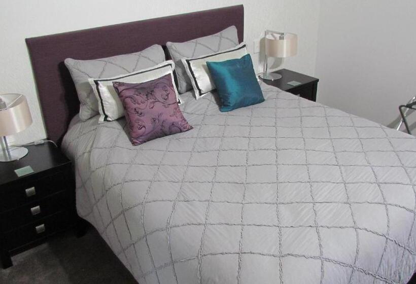مبيت وإفطار Tongariro Suites