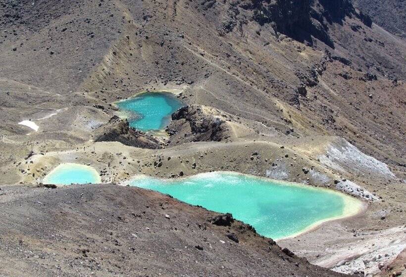 مبيت وإفطار Tongariro Suites