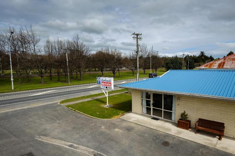Esplanade Motels
