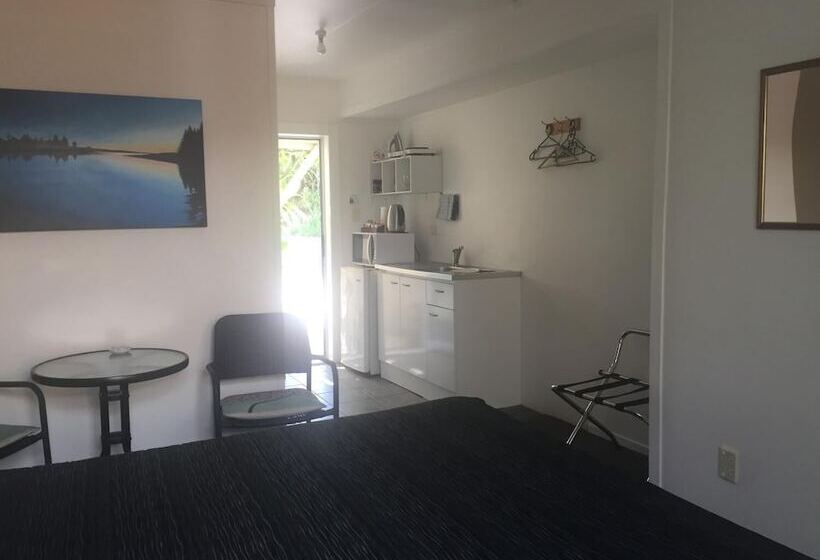 Harbour View Motel
