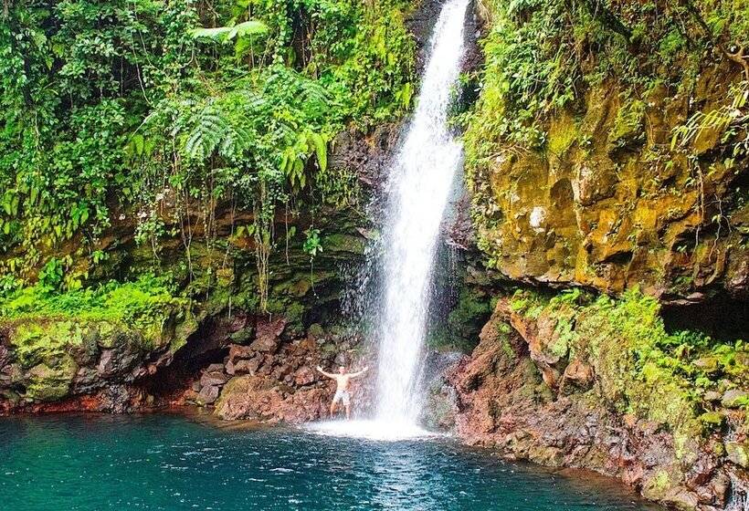 هتل Aganoa Lodge Samoa