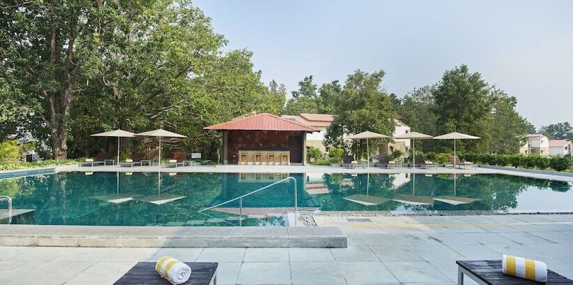ホテル Club Mahindra Kanha
