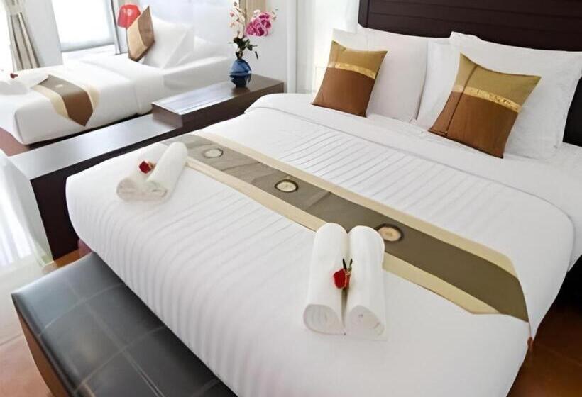 בית מלון כפרי Nattha Waree Hot Spring Resort And Spa