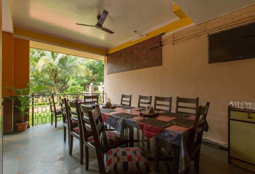 호텔 Picnic Plaza By Wb S Goa