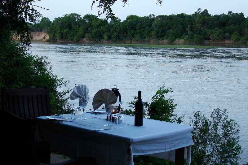 酒店 Selous Wilderness Camp