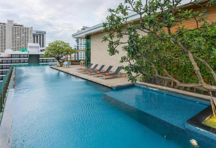 Hotel Seven Zea Chic