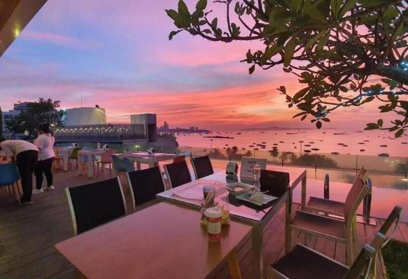 Hotel Seven Zea Chic