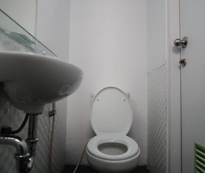 هتل Swift Inn Aeropolis Airport