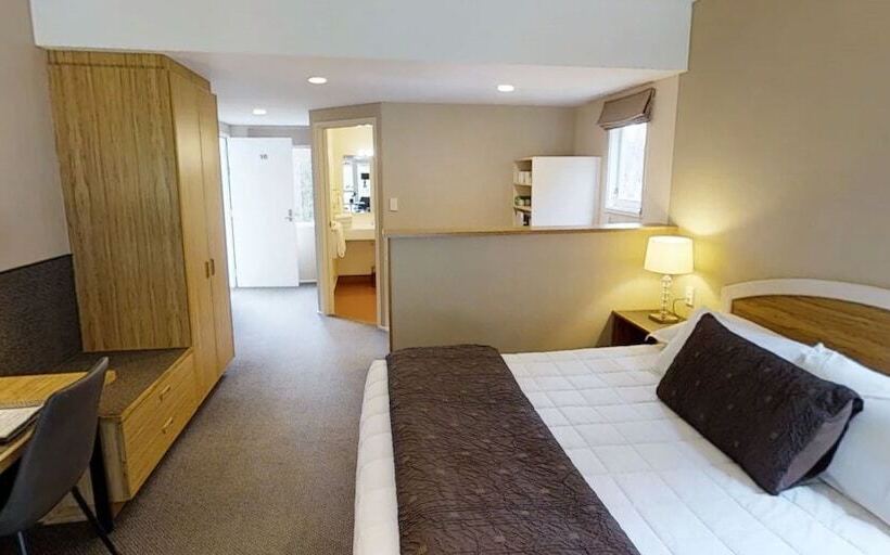 בית מלון כפרי Wallaceville Motor Lodge