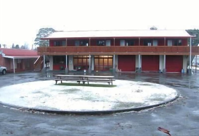 فندق على الطريق Canoe Safaris Lodge