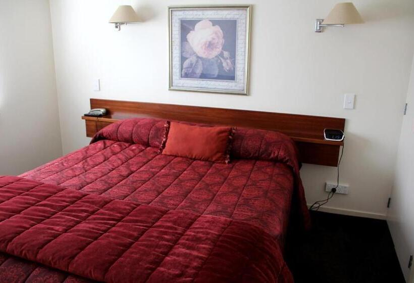 مُتل Cedar Grove Motor Lodge